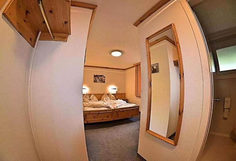 Classic Room, Erzhorn
