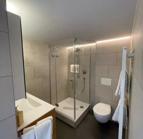 Basic Room, Erzhorn