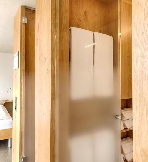 Семейный Номер, Frauenfeld