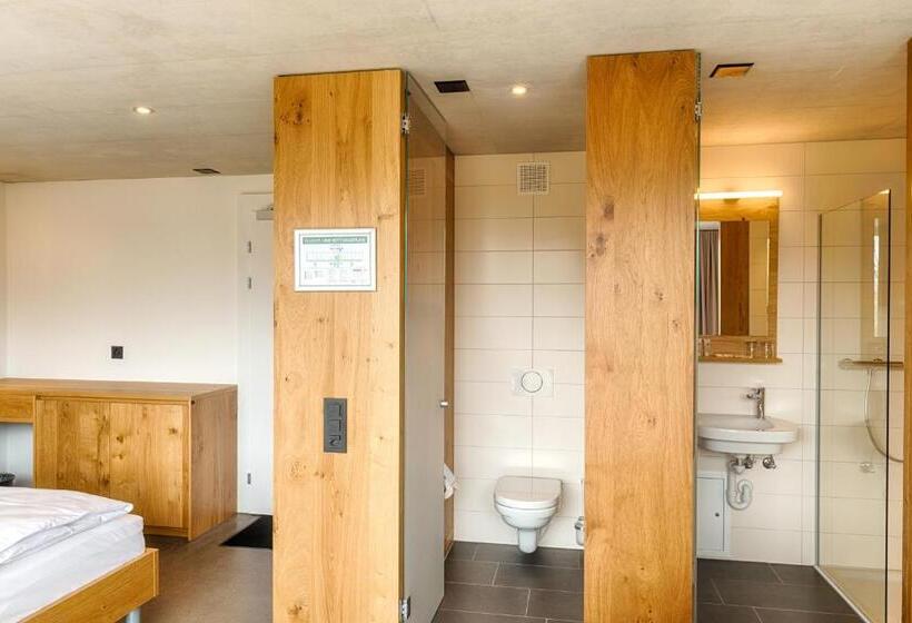 Семейный Номер, Frauenfeld