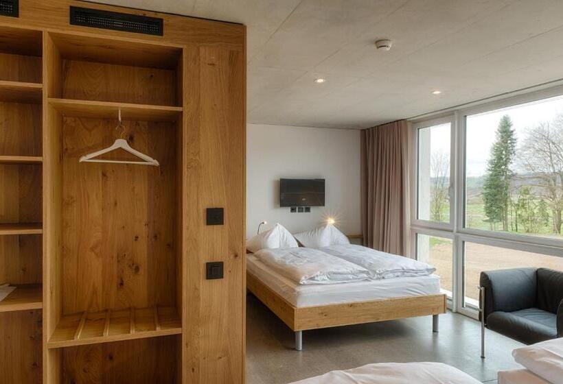 Семейный Номер, Frauenfeld