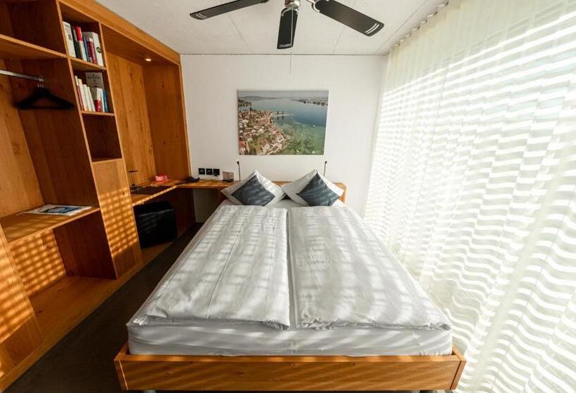 Пентхаус, Frauenfeld