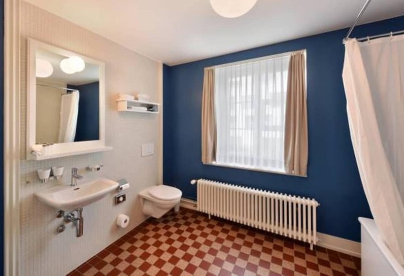 高级大房间, Im Schlosspark