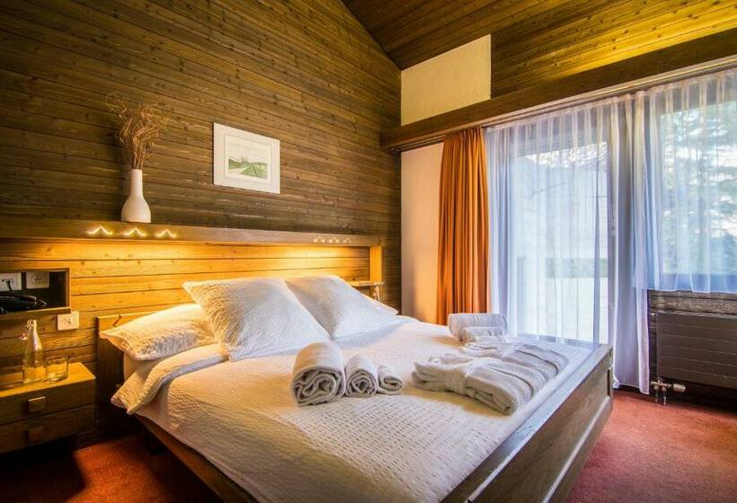 标准间, La Collina