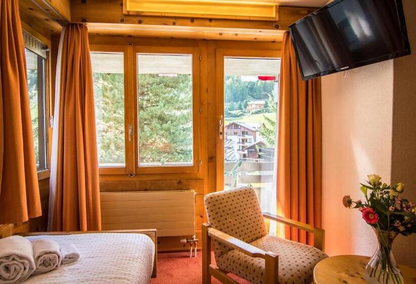 带阳台的标准单人间, La Collina