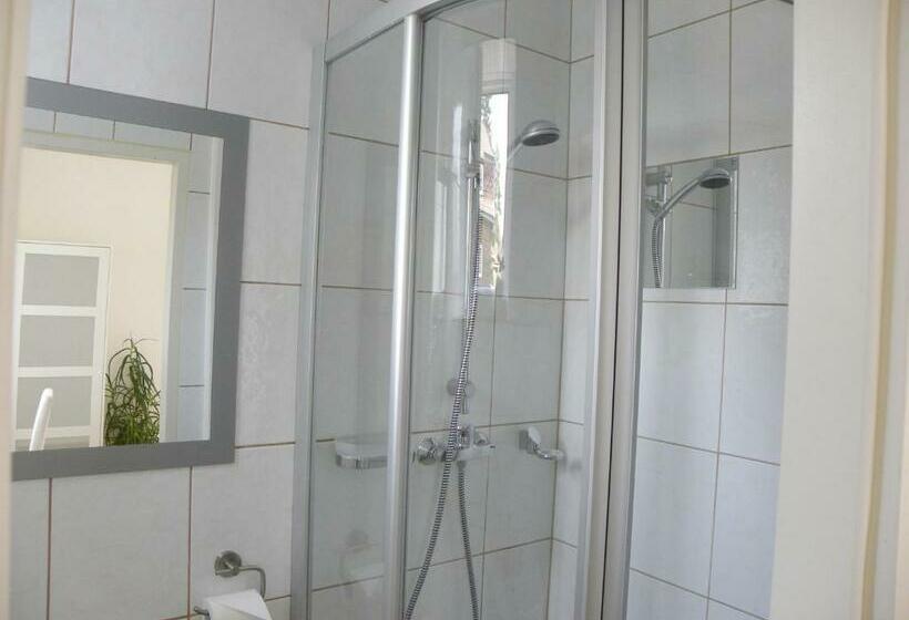 غرفة قياسية فردية مزودة بشُرفة, Landhaus Semmering