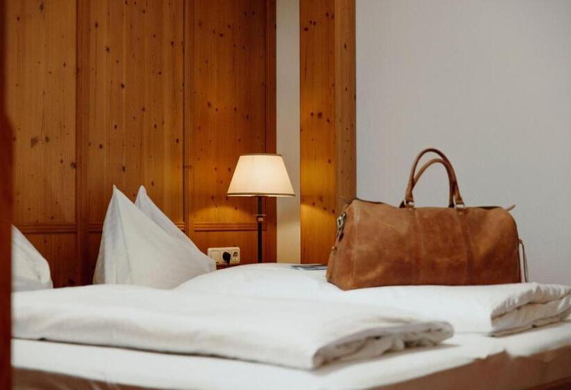 سوییت خانوادگی, Lerch