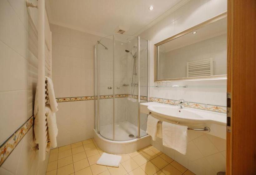 اتاق استاندارد, Lerch