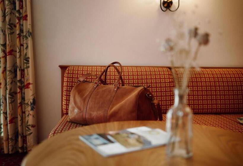 اتاق استاندارد, Lerch