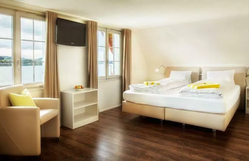 Standard Room Lake View, Seehotel Baumgarten
