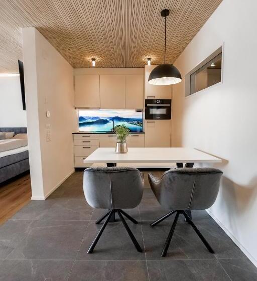 Standard studio with lake view, Seehotel Baumgarten