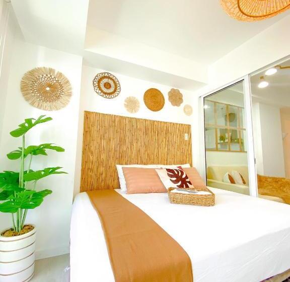 套房带泳池景, Azure Urban Resort, Bicutan By Cozy Crib By Shey