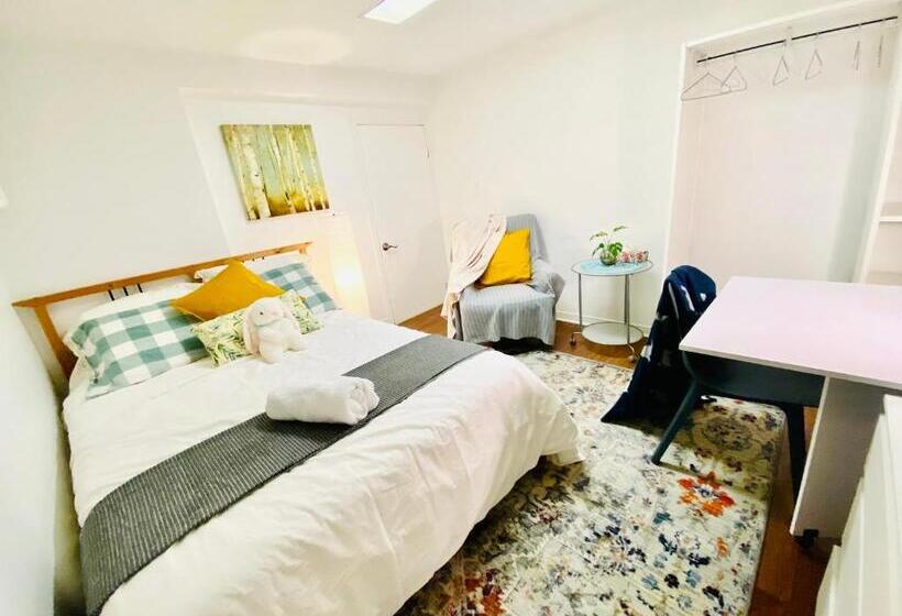 غرفة قياسية, Toronto Bed & Breakfast   Free Parking, Subway Access
