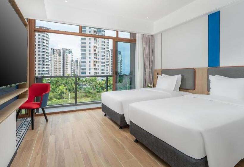 חדר סטנדרט עם מרפסת, Holiday Inn Express Wenchang By Ihg