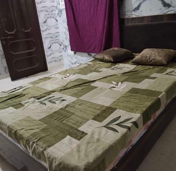 三人经典房间, Oyo Highway Inn