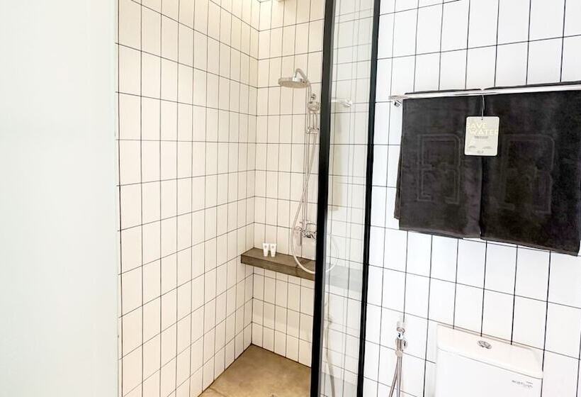 חדר סופריור, Rez