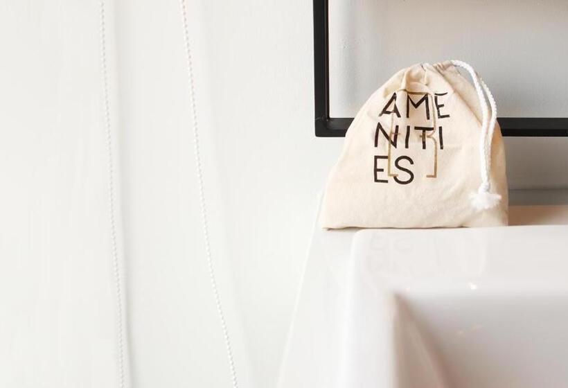 חדר דלוקס, Rez