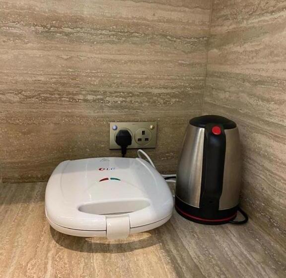 デラックススタジオ, Suites   Damac Tower Riyadh