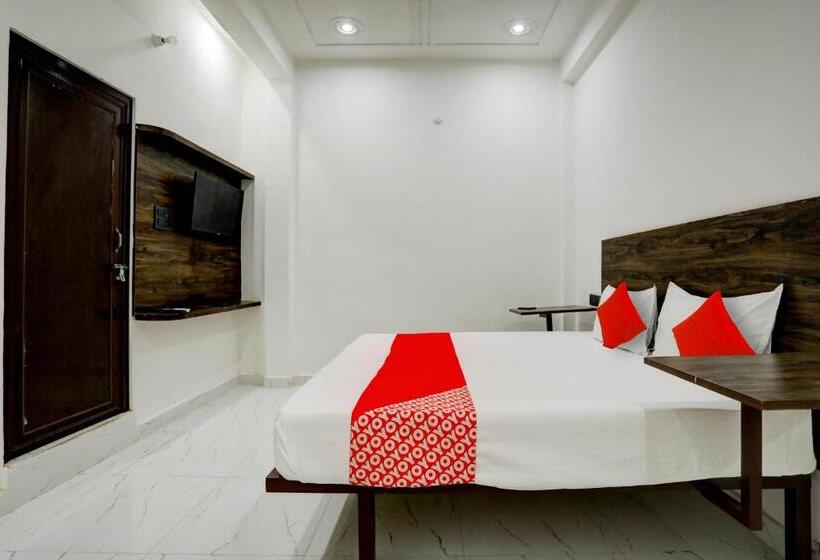 Трехместный Номер Классика, Oyo Flagship Hotel Palacio Palace