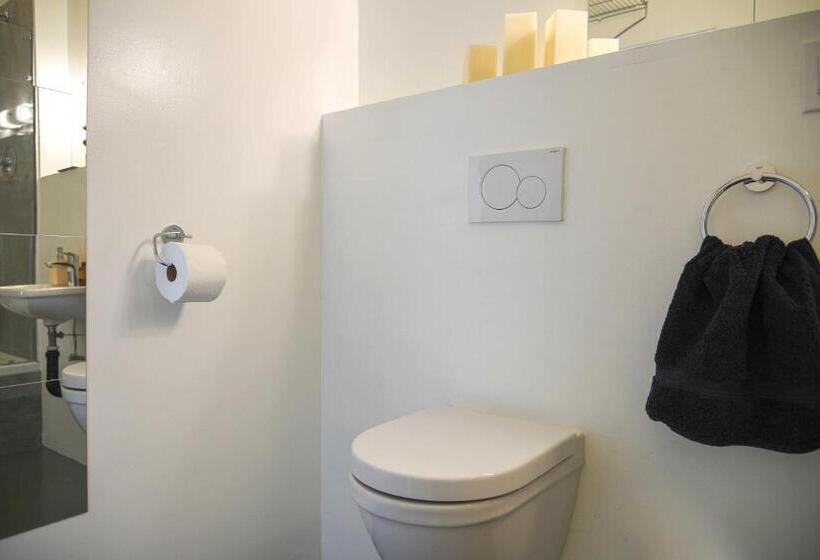 استودیو استاندارد با تراس, Hollywood Guesthouse