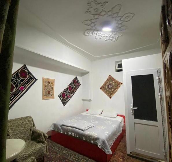 غرفة قياسية, Ozod Guest House