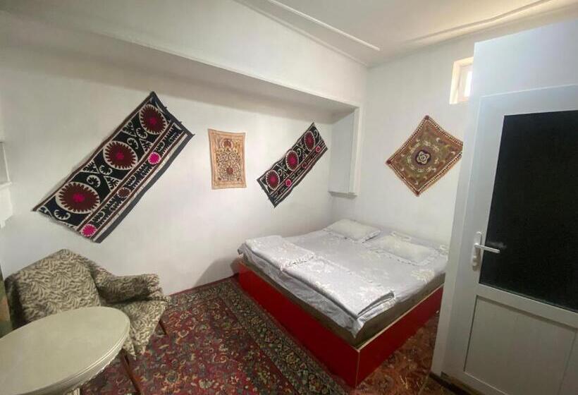 غرفة قياسية, Ozod Guest House