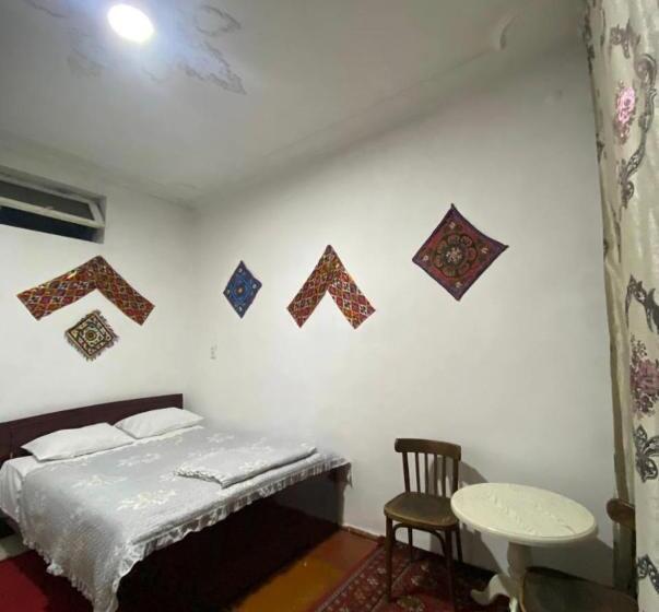 غرفة قياسية, Ozod Guest House