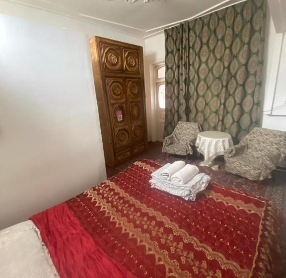 غرفة قياسية, Ozod Guest House