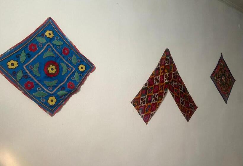 غرفة قياسية, Ozod Guest House