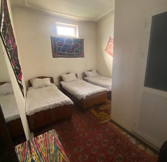غرفة إقتصادية ثلاثية, Ozod Guest House