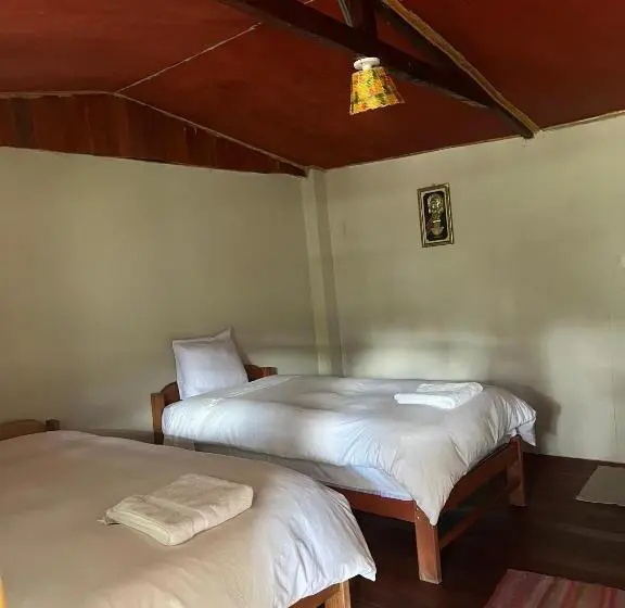 スタンダードルーム, Refugio De Mery Lucmabamba