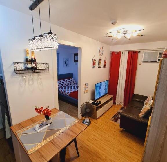 سوئیت با بالکن, Janz Davao Condo Staycation Near Davao Airport