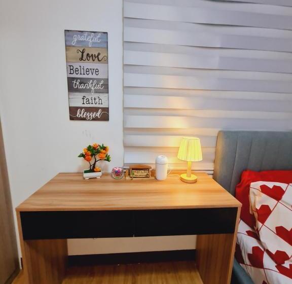 سوئیت با بالکن, Janz Davao Condo Staycation Near Davao Airport