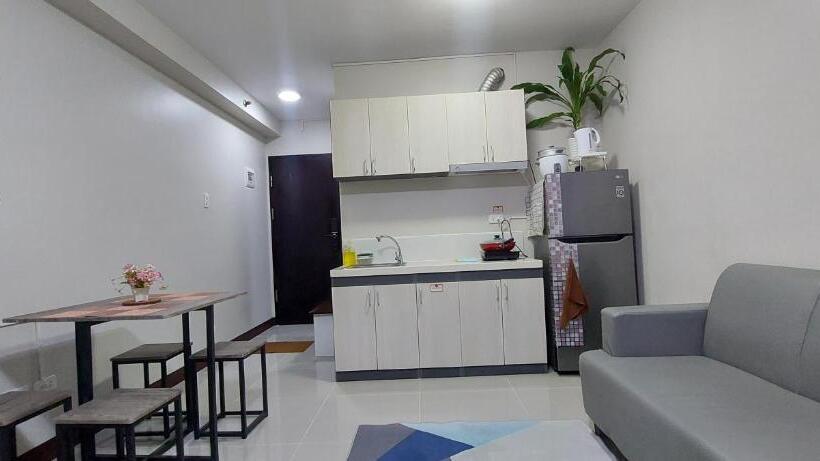 Standard-studio Parveke, Dracarys Place 2 Condo With Balcony Unlimited Wifi Lapulapu City View