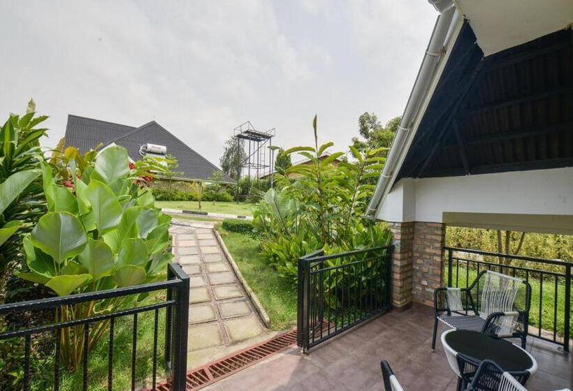 اتاق استاندارد یک نفره, Kabale Safari Club