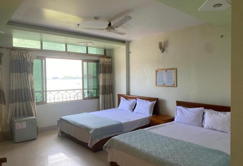 اتاق استاندارد با بالکن, Private Balcony