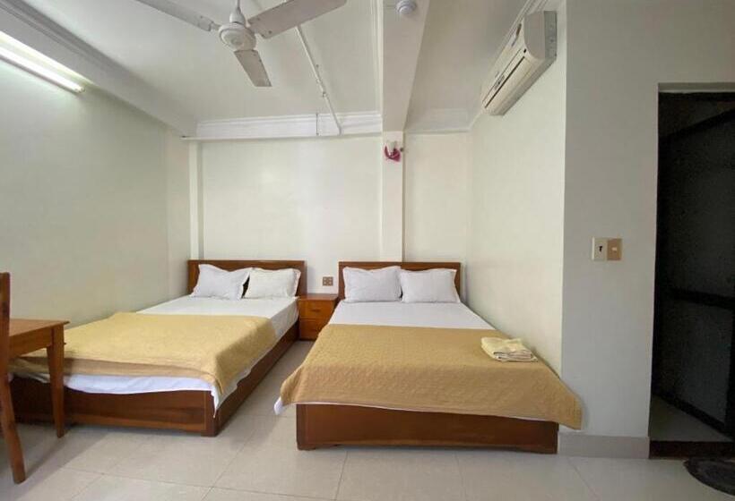 اتاق استاندارد با چشم‌انداز کوهستان, Private Balcony