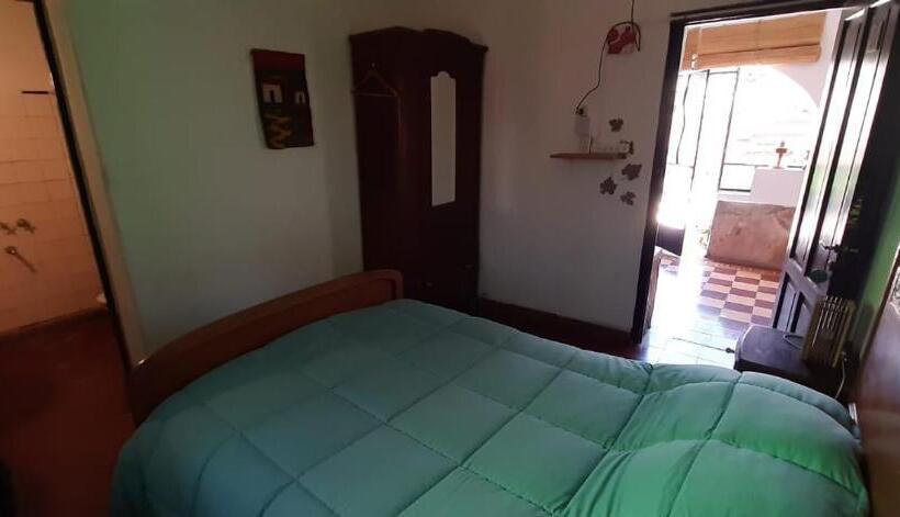 Номер Стандарт, Jaracanda Hostel San Marcos
