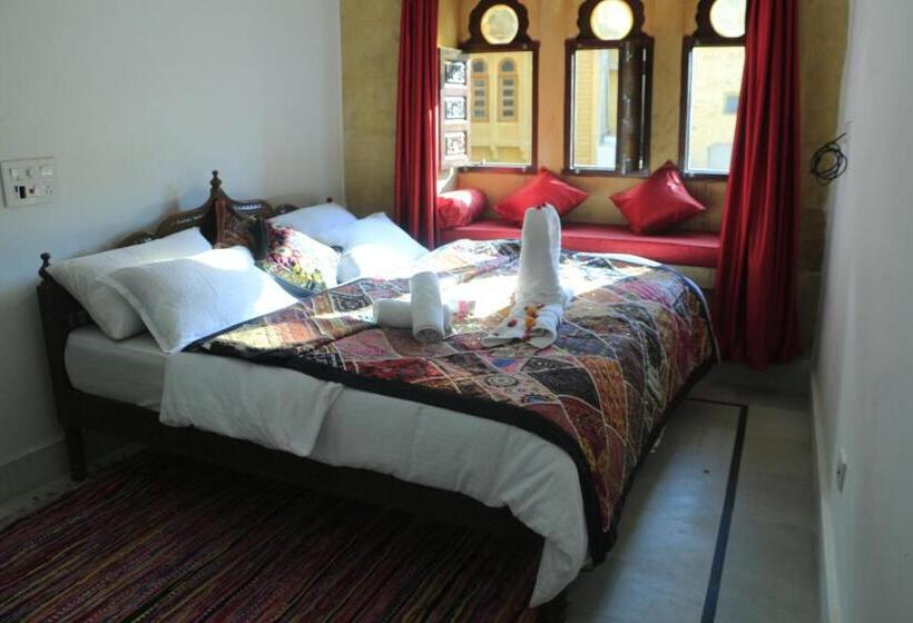 발코니 디럭스 룸, Blue Eye Hostel