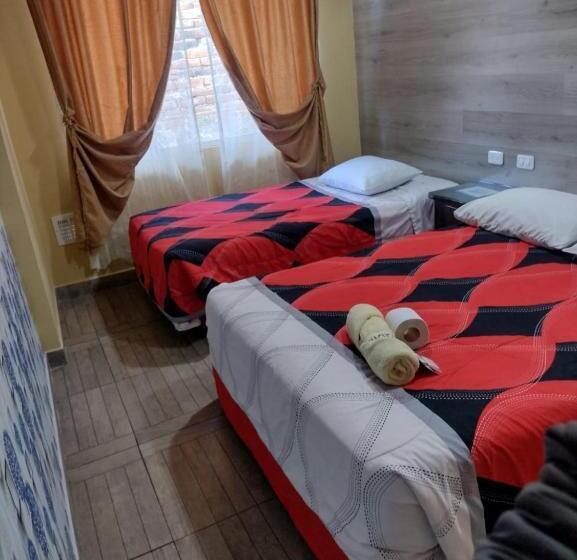 StandaardKamer, Hospedaje Yacucalle