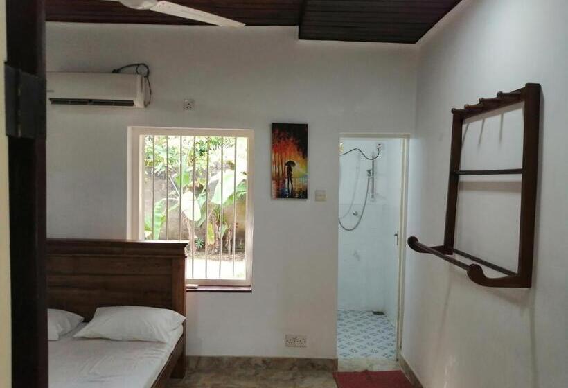 חדר סטנדרט נוף לגינה, Sheldon House