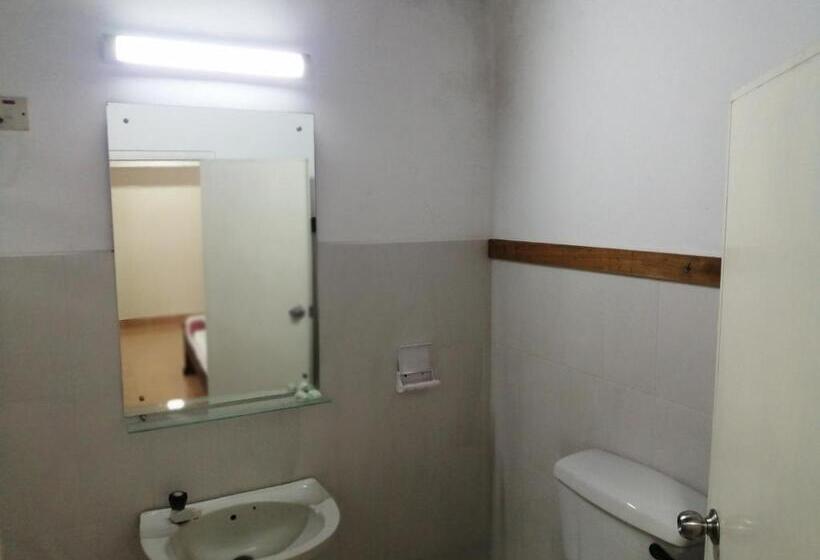 חדר יחיד נוף לגינה, Sheldon House