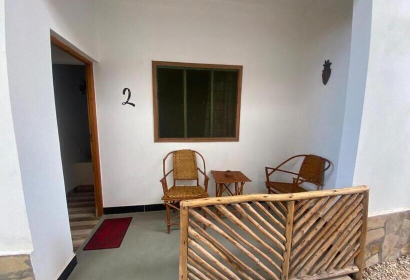 コンフォートトリプルルーム, Villa Raffaele B&b