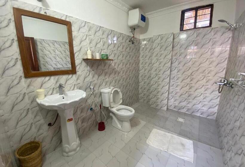 Standard Kolmen Hengen Huone, Villa Raffaele B&b