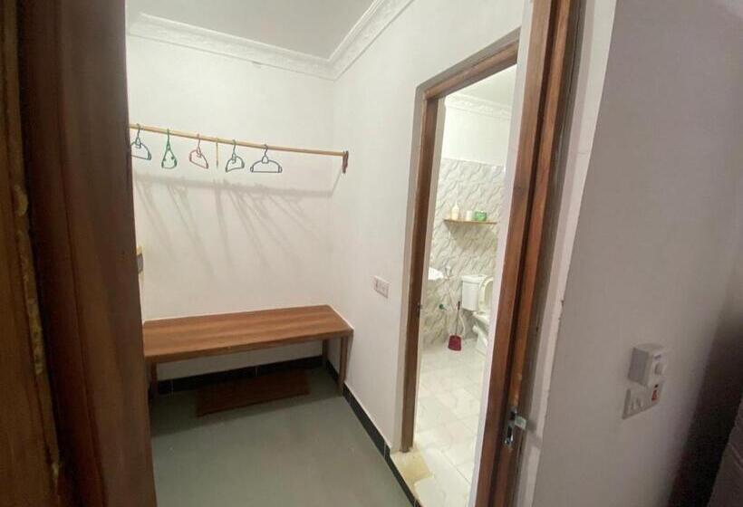 スタンダードトリプルルーム, Villa Raffaele B&b