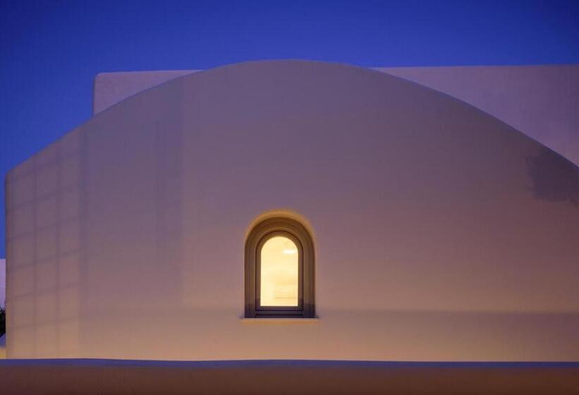 سوییت لوکس, Oia Treasures Art Suites