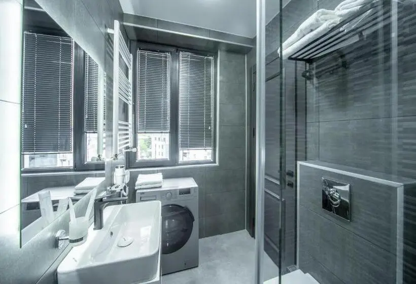 استودیو استاندارد با بالکن, Gori Apartments