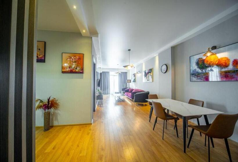 آپارتمان 2 خوابه, Gori Apartments