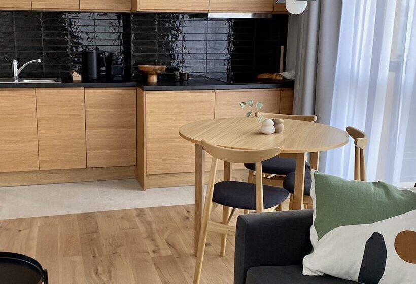 آپارتمان 1 خوابه همکف, Lipowy Dwór