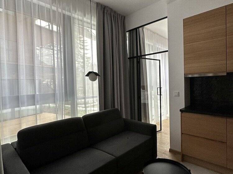 آپارتمان 1 خوابه همکف, Lipowy Dwór